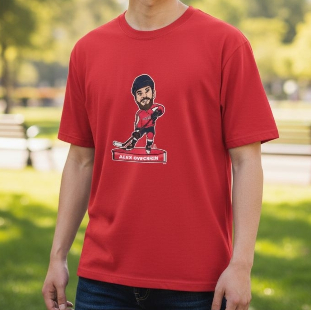 Fanatics Red Tee Shirt - Large